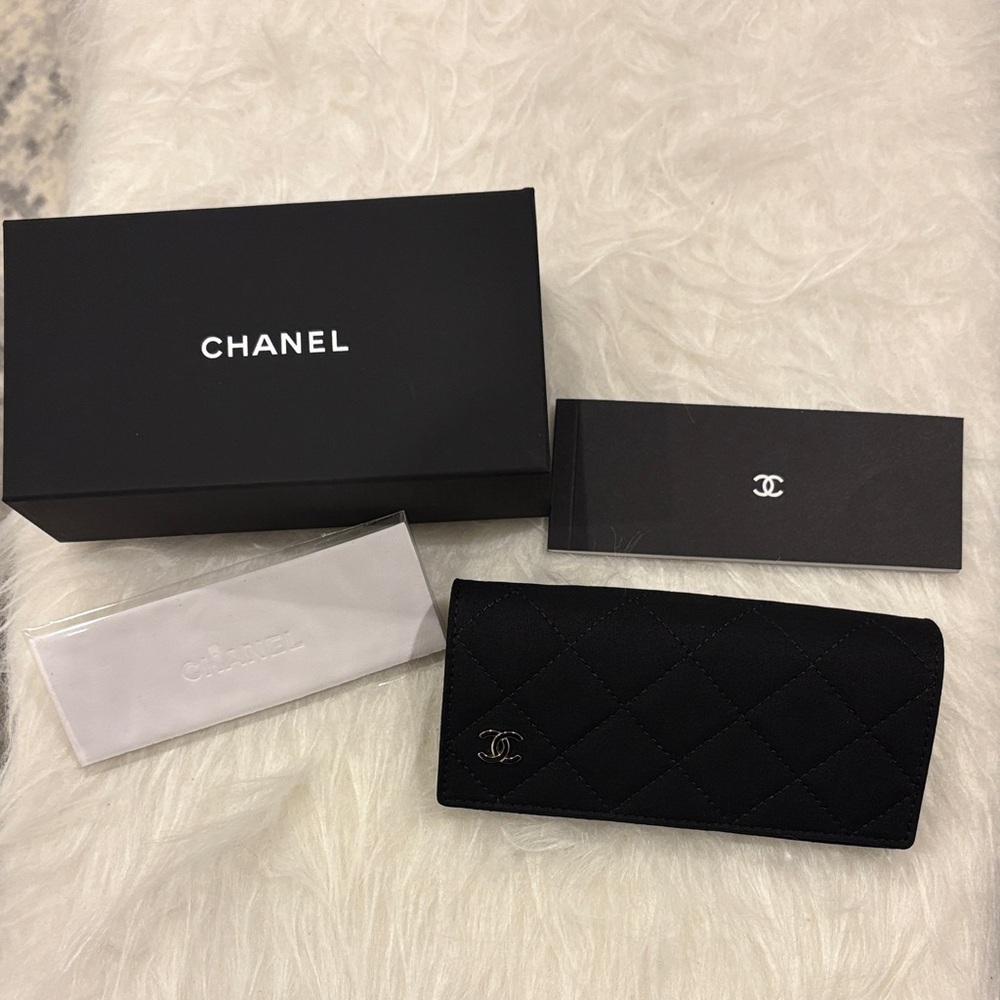 NIB CHANEL Black Quilted Sunglasses Glasses Case with Box, Cleaner and Booklet
